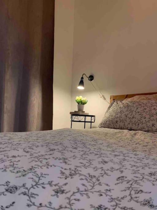 Appartamento Loft Nearby Sagrada Familia Barcellona Esterno foto