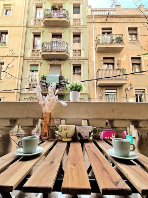 Appartamento Loft Nearby Sagrada Familia Barcellona Esterno foto