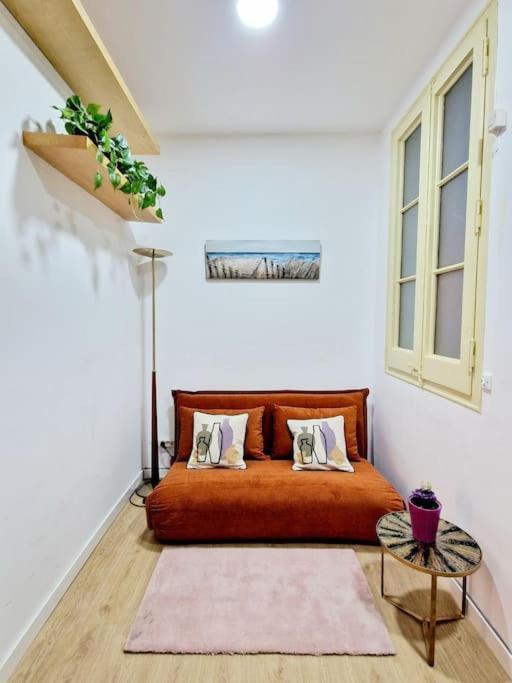 Appartamento Loft Nearby Sagrada Familia Barcellona Esterno foto