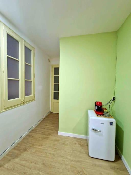 Appartamento Loft Nearby Sagrada Familia Barcellona Esterno foto